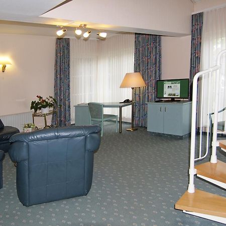 Hotel Gruner Baum Genthin ห้อง รูปภาพ